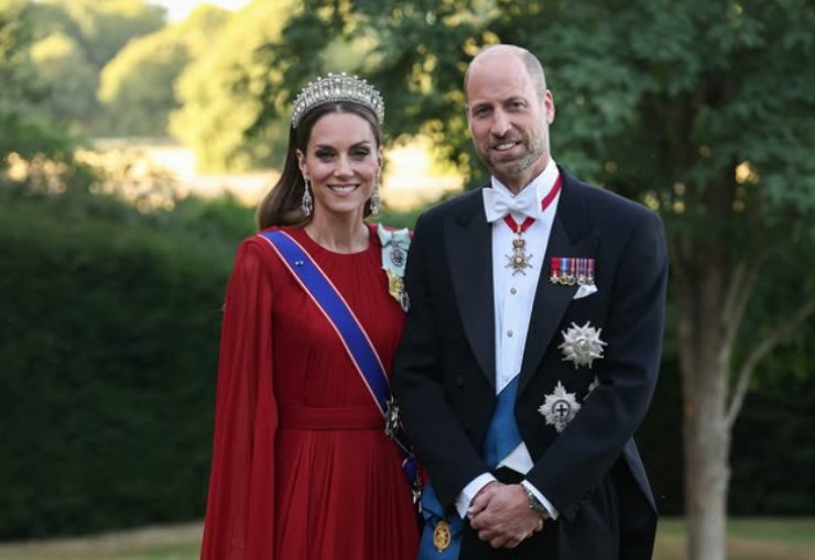 la principessa kate accanto al principe william